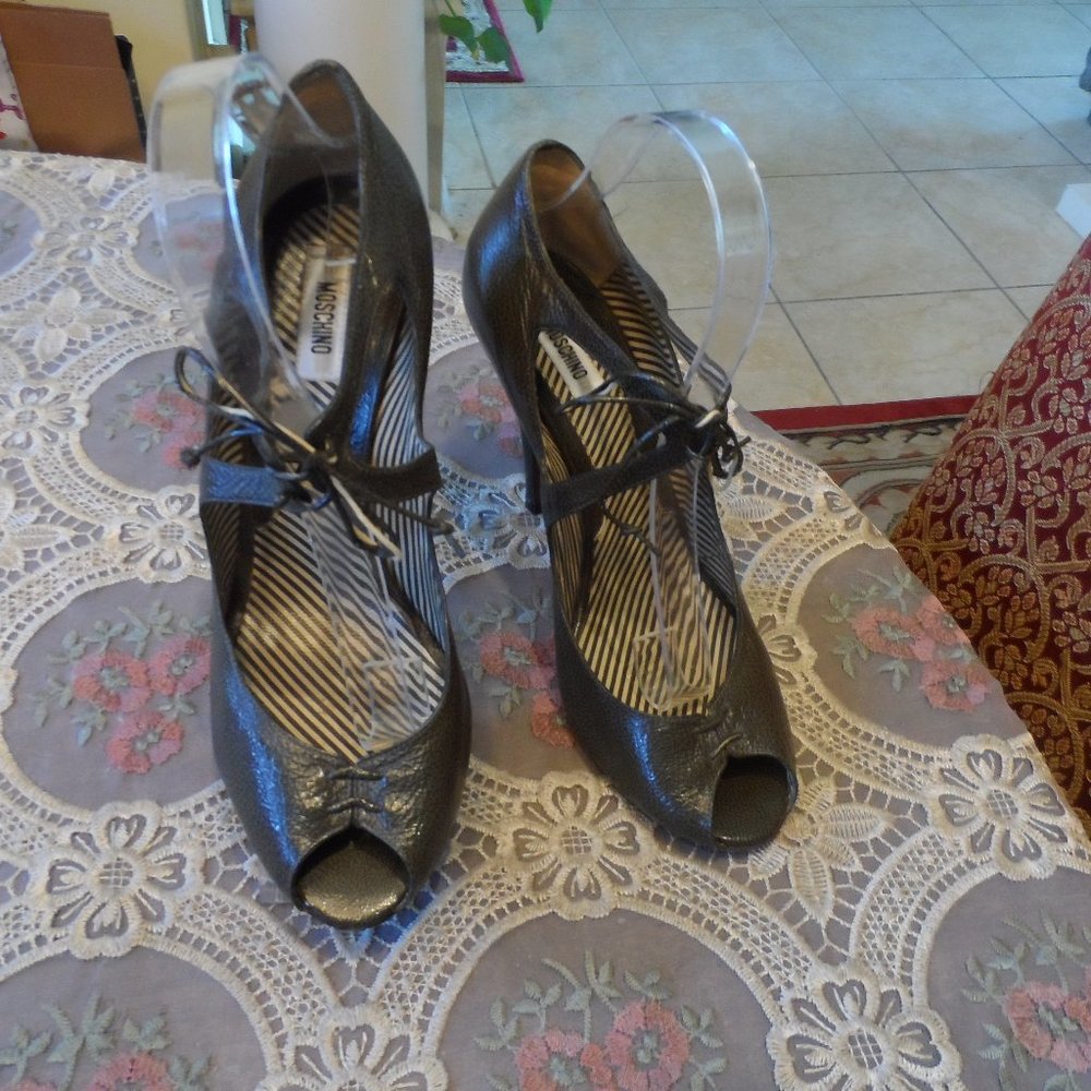 Moschino Dark Olive Green Patent Leather Peep Toe Heels Size 40B